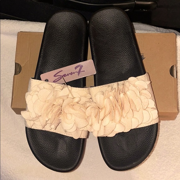 DIDI Seven7 Ruffle Slide - Picture 1 of 3